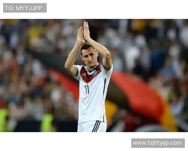 克洛泽手机壳设计灵感来源于足球传奇展现运动魅力与个性风格